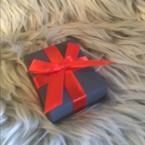 🎈💕Beautiful Diamond Necklace 💕🎈 - Picture 9 of 10